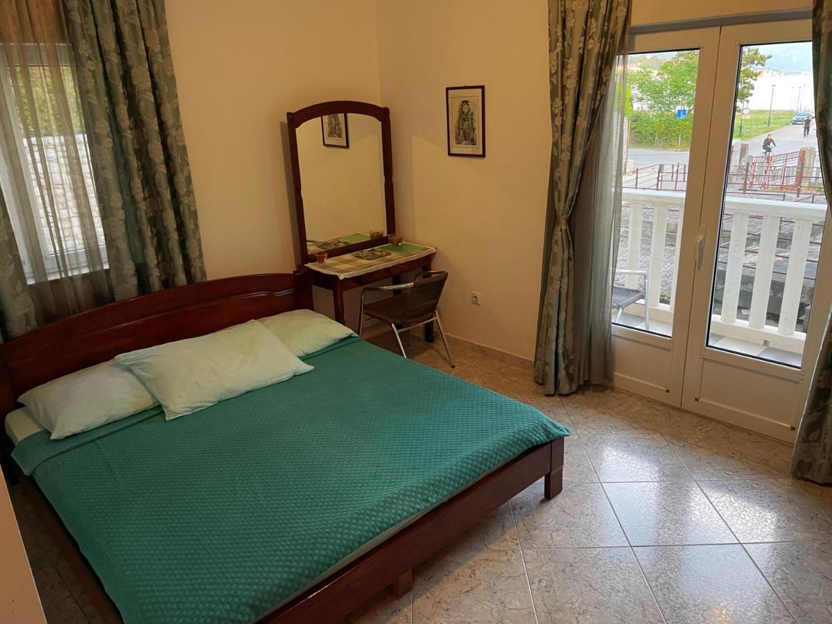 Apartmani Mina Herceg Novi Zewnętrze zdjęcie
