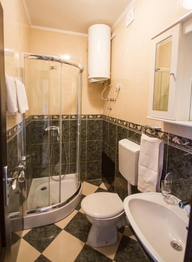 Apartmani Mina Herceg Novi Zewnętrze zdjęcie